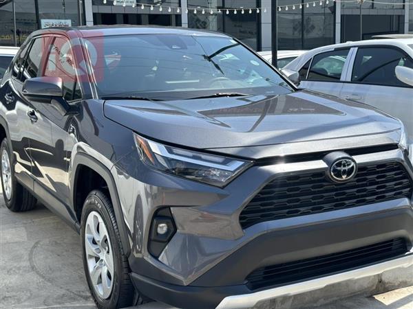 Toyota for sale in Iraq